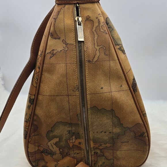 Alviero Geo Classic One-Shoulder Backpack - Picture 2 of 8